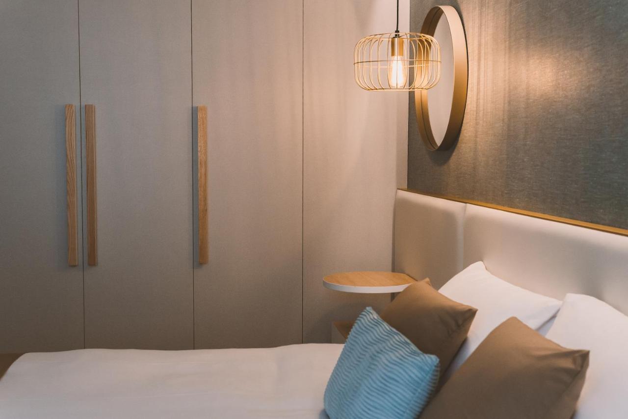 Hotel Candor A Lama ภายนอก รูปภาพ