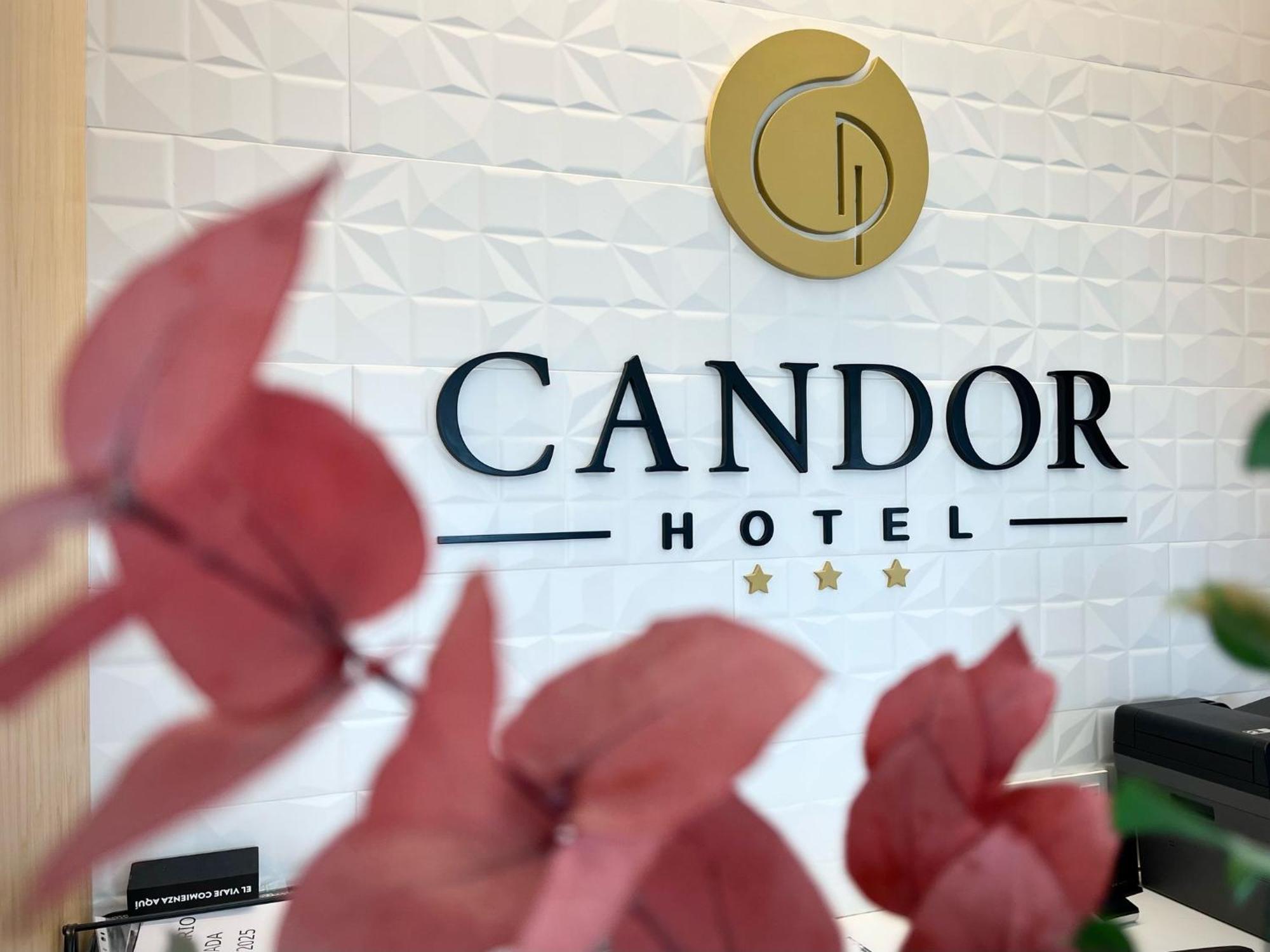 Hotel Candor A Lama ภายนอก รูปภาพ